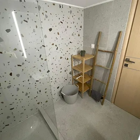 Zeno Apartment